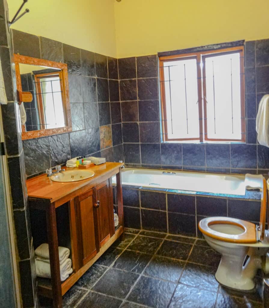 Misty Hills Muldersdrift Bathroom